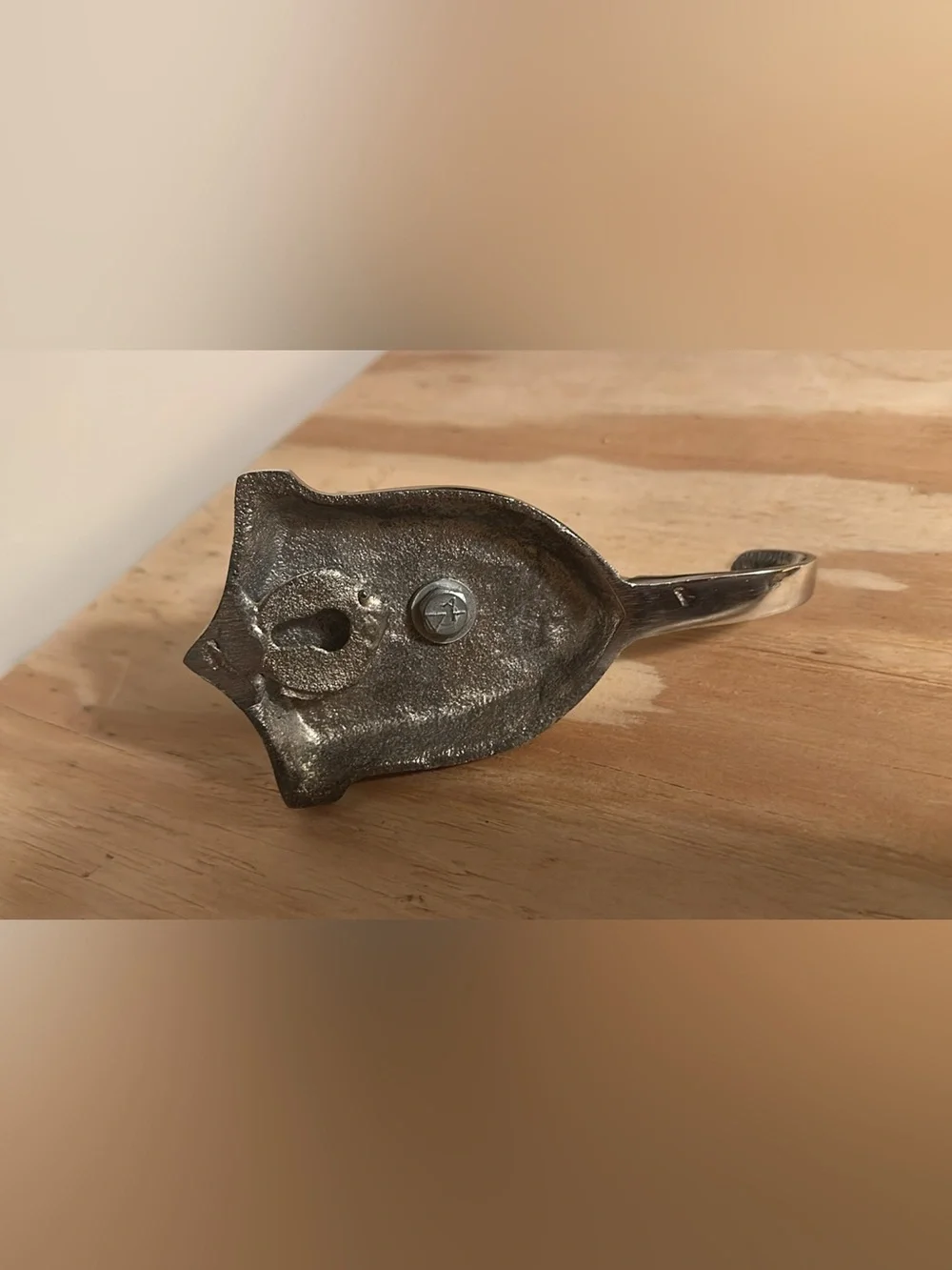 Polished Silver Nickel Cast Dog Head Wall Hook & Pet Leash Holder 6” x 3”